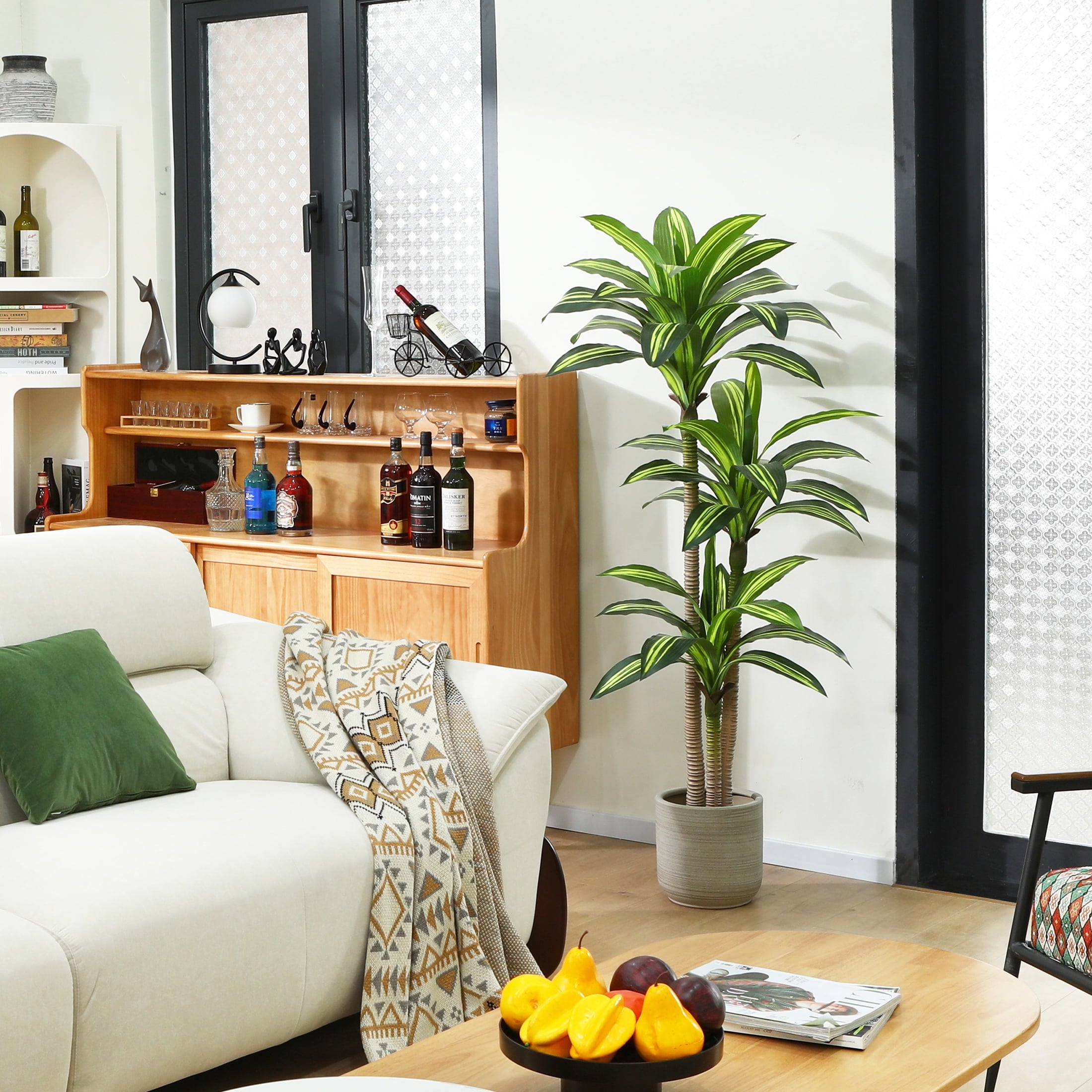 Artificial Plants, 5ft Fake Dracaena Tree in Black Plastic Pot, Faux Plants Indoor Outdoor Decor, Silk Plants for Home Decor Office Porch Patio Perfect Housewarming Gift